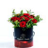 Κουτί Love με τριαντάφυλλα +80,00€